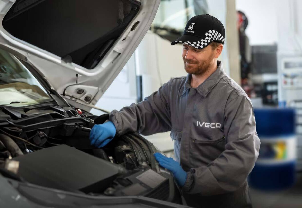 Jazda bez stresu? Tylko z TUTELĄ i naszymi pakietami części IVECO
