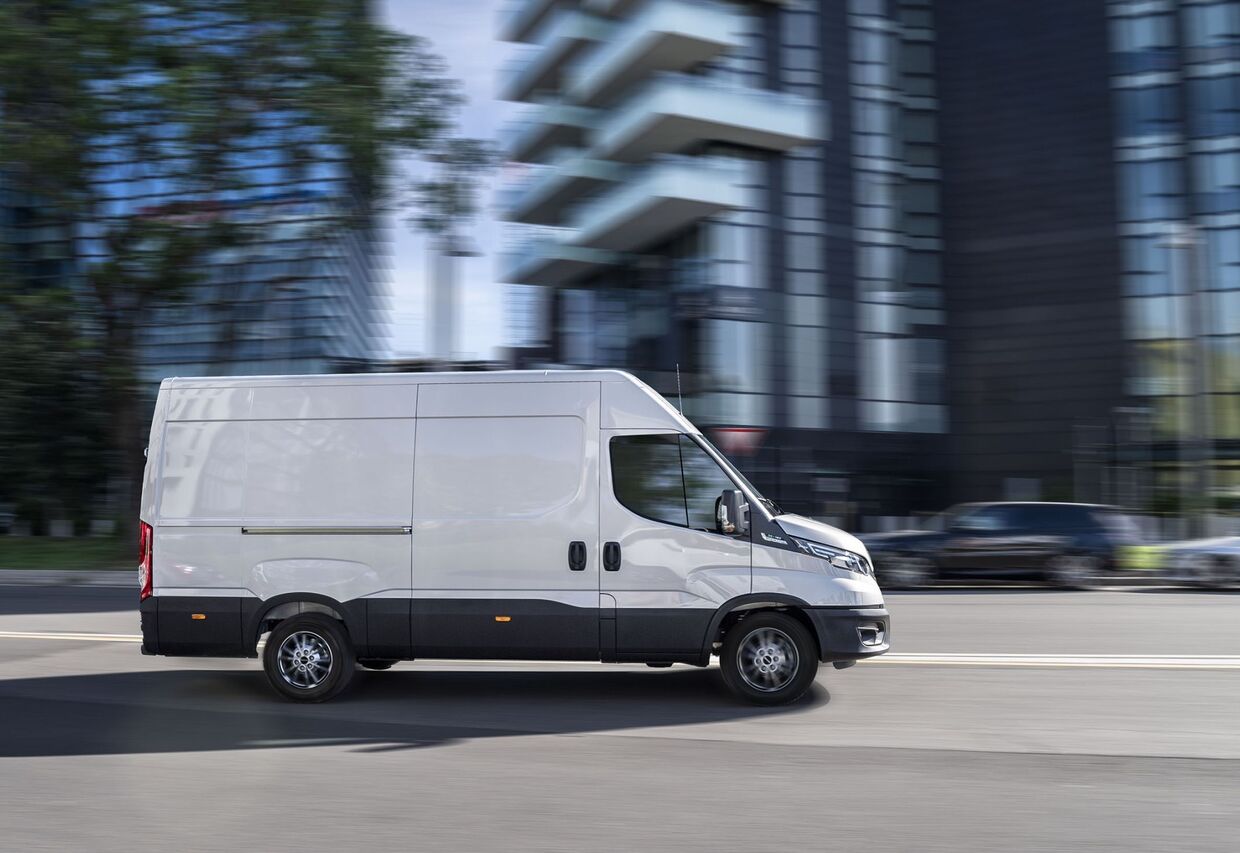 Samochód dostawczy Iveco Daily Furgon