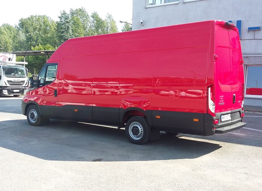 Dostawczy iveco