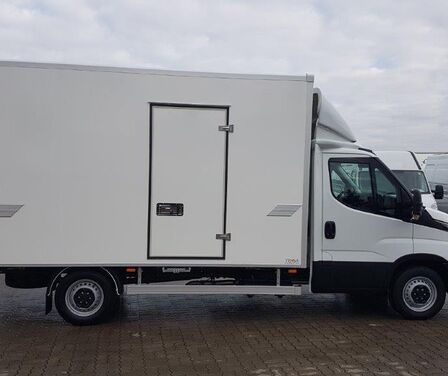 Iveco kontener 1